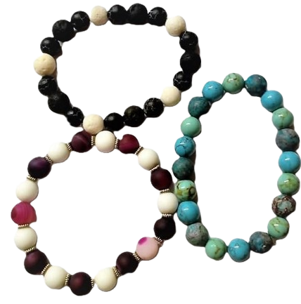 Náramek z minerálů a kovových korálků